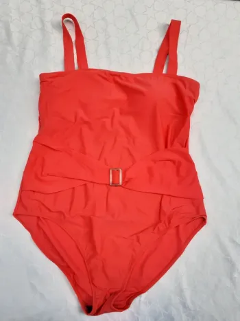 Maillot de bain 🩱 avec brassière intégrée T52