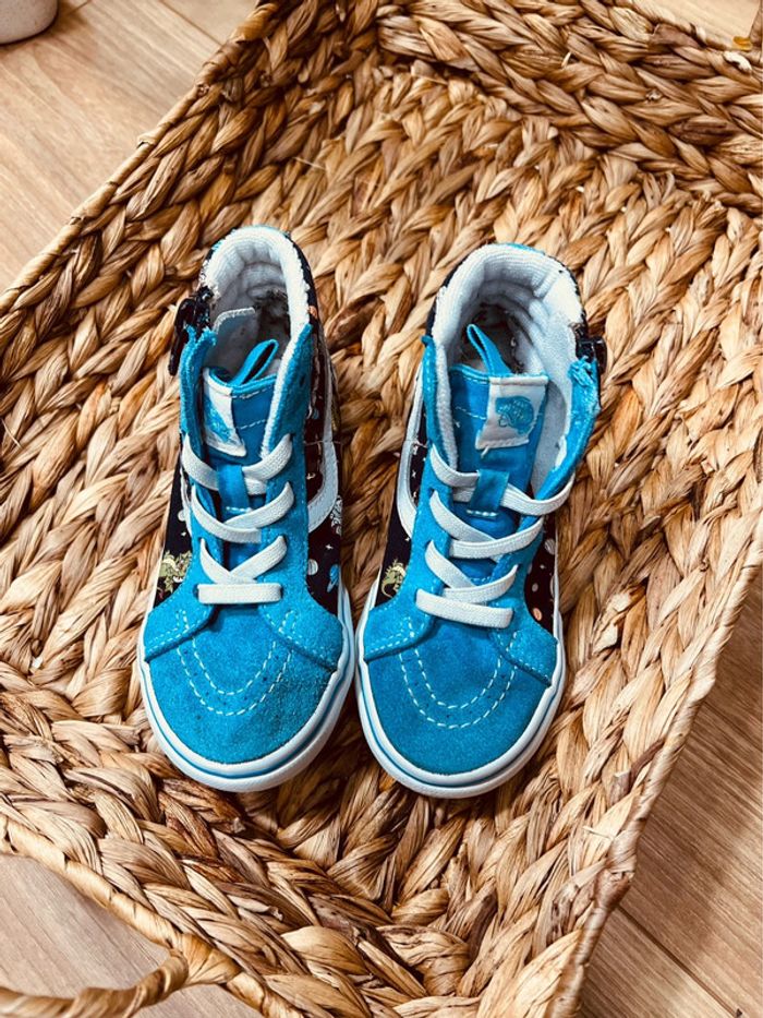 Pointure 25 baskets montantes garçon Vans bleues * espace * 💙 - photo numéro 2