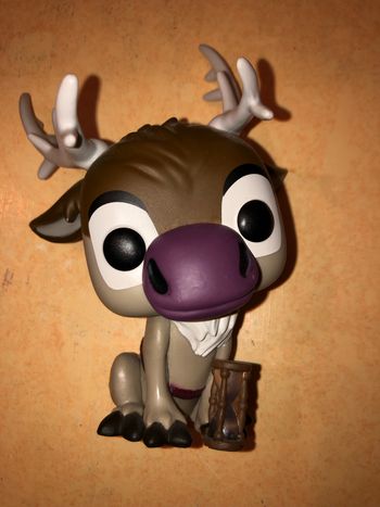 Figurine pop la reine des neiges