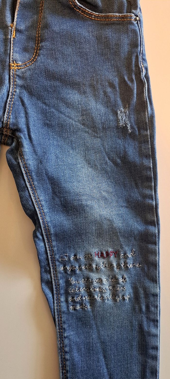 Lot de 2 jeans fille 4 ans TBE - photo numéro 6