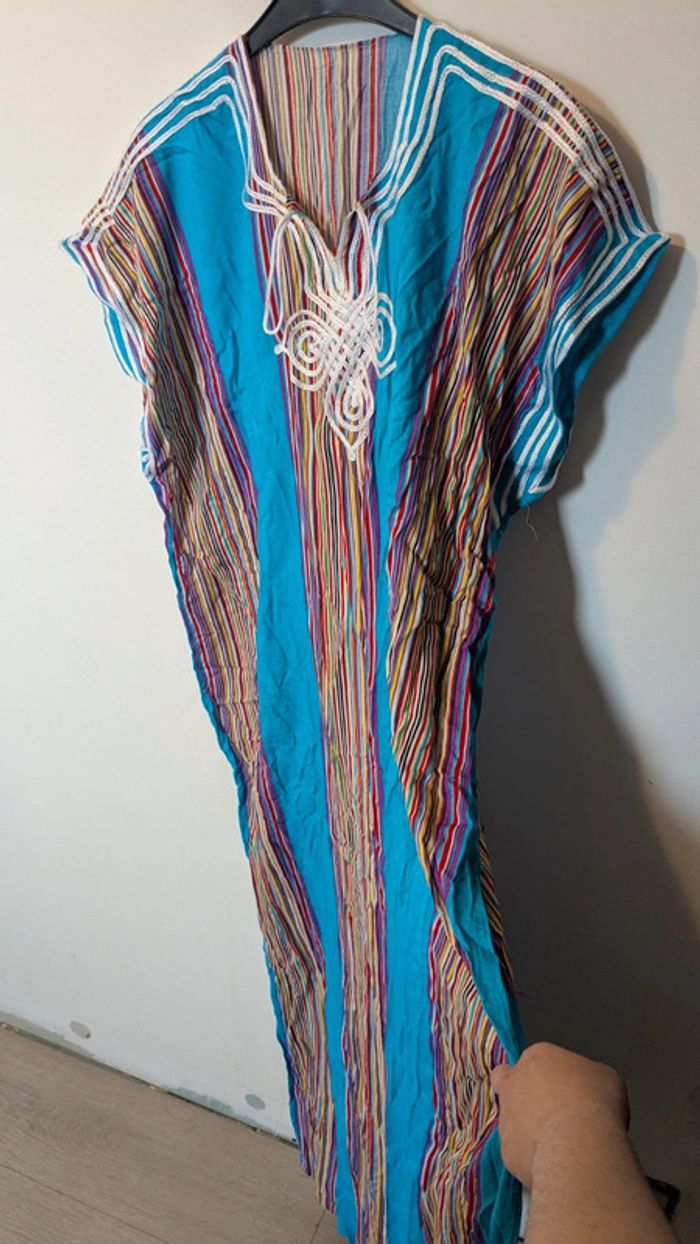 Robe marocaine bleue ciel et arc en ciel - photo numéro 2