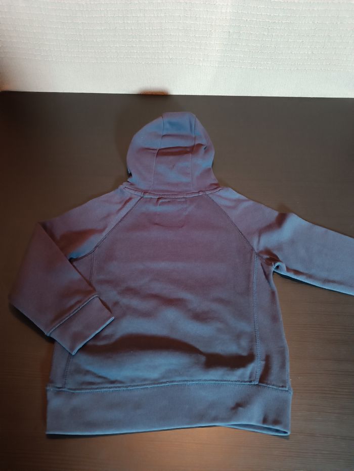 Sweat 5/6 ans - photo numéro 4