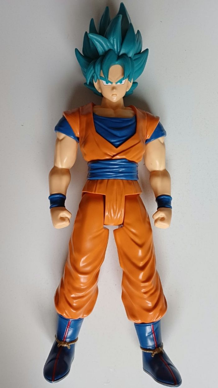 Bandai Dragon Ball Super Figurine Limit Breaker Super Saiyan Goku Blue