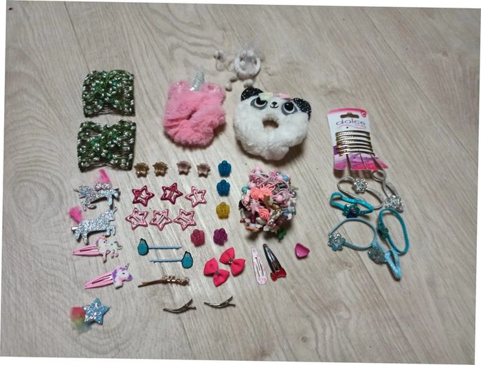 Lot élastiques et pinces à cheveux