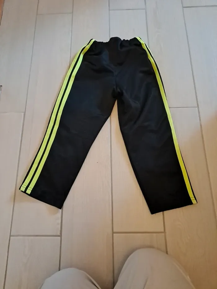 Jogging Adidas 6 ans - photo numéro 5