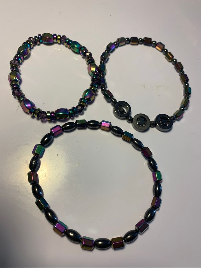 3 bracelets perles métalliques