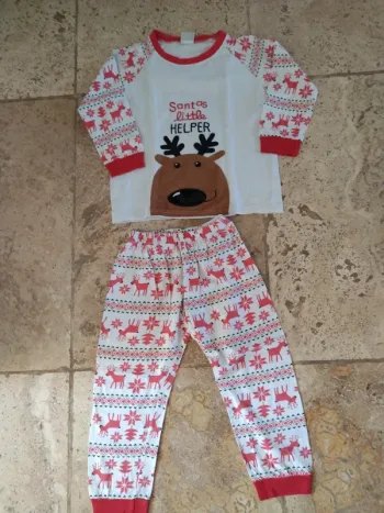 Pyjama 2 pièces en 7 ans (120 cm)