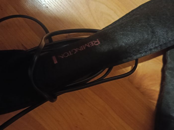 💇‍♀️ Lisseur Remington neuf + pochette – Pour cheveux lisses, usage facile 🔥 - photo numéro 5