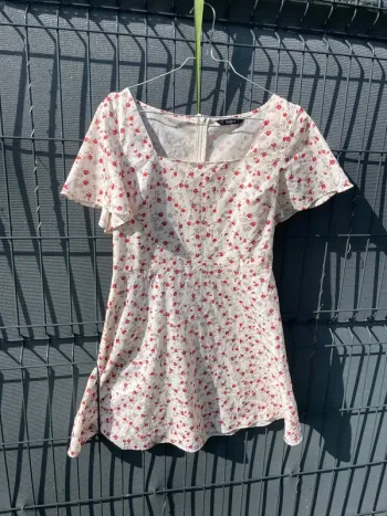 Robe fleurie SHEIN – Col carré, Taille S, fluide
