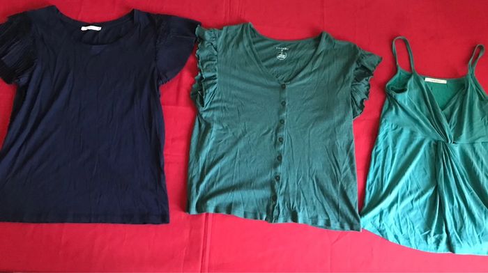 Lot de 3 hauts/t-shirts de marque Camaïeu en taille S et XS - photo numéro 15