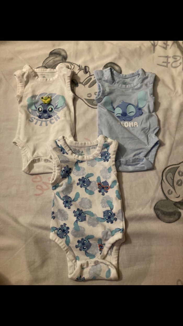 Lot 3 bodies sans manche Disney stitch