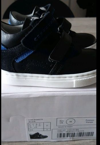 Chaussures neuves vertbaudet