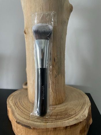 Pinceau sculptant Younique