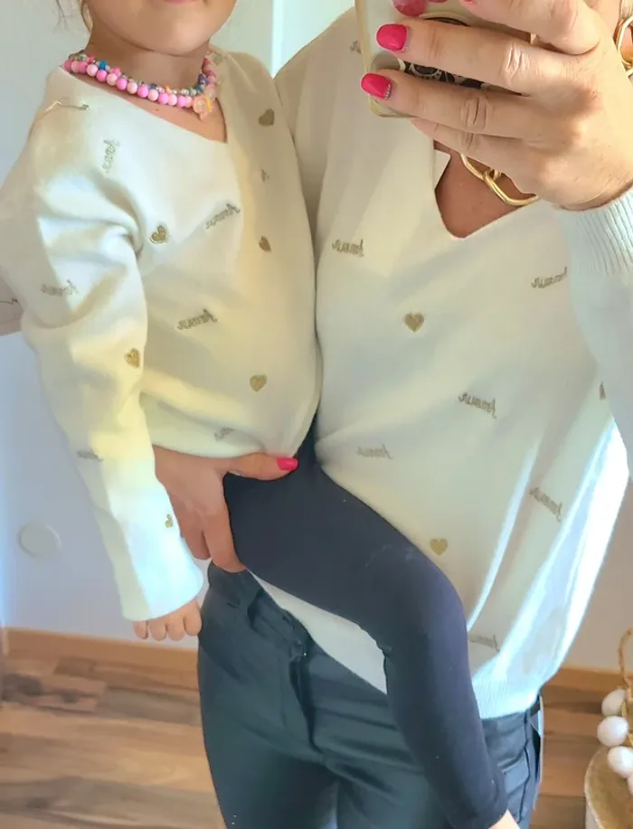 Mère Fille Pull assorti avec broderie - Blanc - Neuf avec étiquette - Plusieurs tailles disponibles - photo numéro 9
