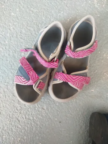 Sandalette queshua rose fille taille  31