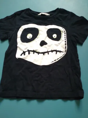 T shirt H&M taille 3/4 ans