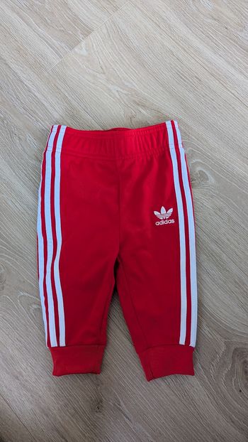 Pantalon adidas neuf