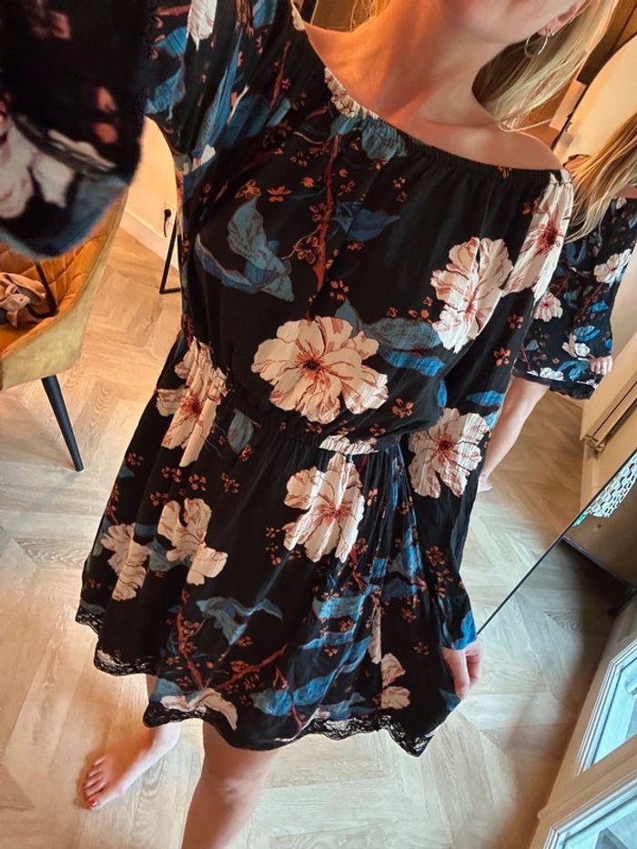 Robe d’été à fleurs Billabong taille 36 - photo numéro 2