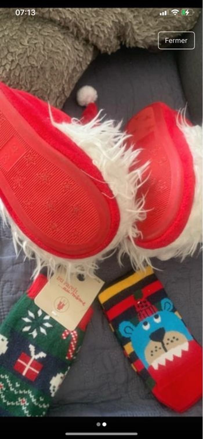 Chausson Noël et chaussettes - photo numéro 2