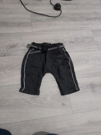 Pantalon chaud et habillé 3 mois