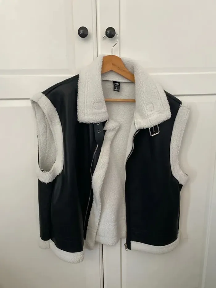 Veste sans manche trop beau - photo numéro 3