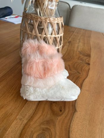 Bottes fourrées boots Ikks 17/18 blanches et roses