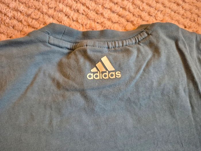 Ensemble t-shirt et short Adidas 4/5 ans - photo numéro 8