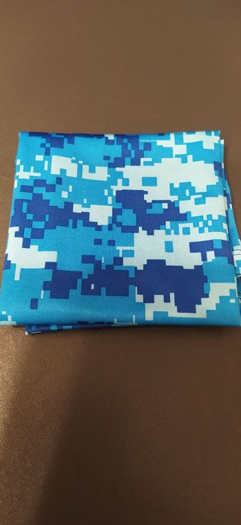 Tour de cou / cache cou bleu pixel