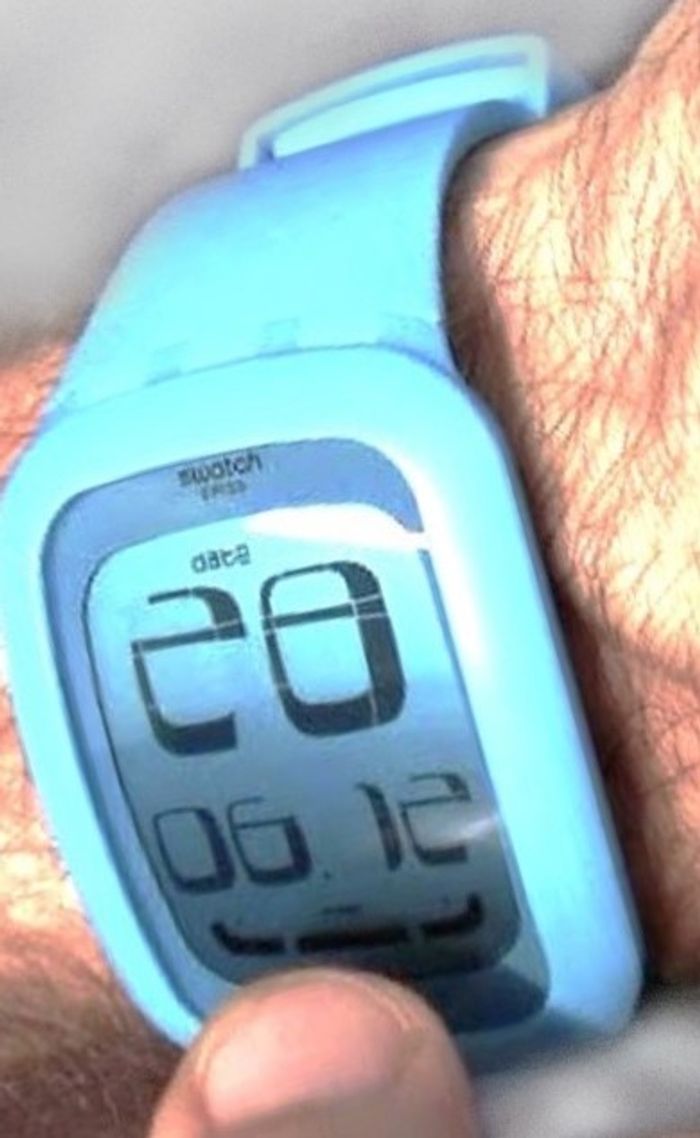 Montre SWATCH Numérique "Touch Blue" - photo numéro 2