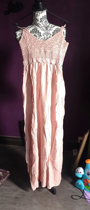 Robe longue rose