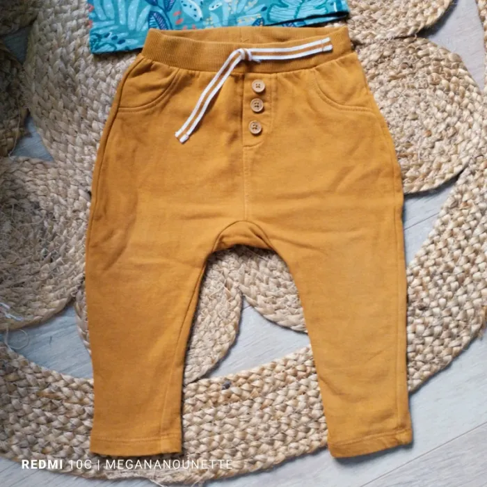🦁 Ensemble Bébé Tape à l’œil TAO Taille 12 Mois / 74 cm – T-shirt & Jogging Léger – Parfait État - photo numéro 3