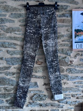 Pantalon skinny taille XS neuf