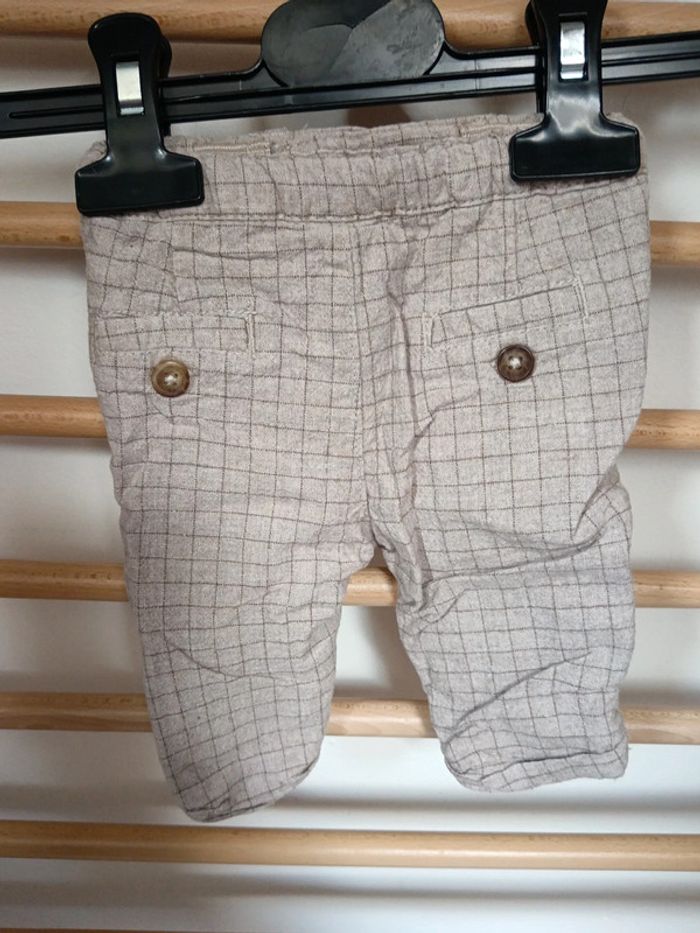 Pantalon kiabi 1mois - photo numéro 2