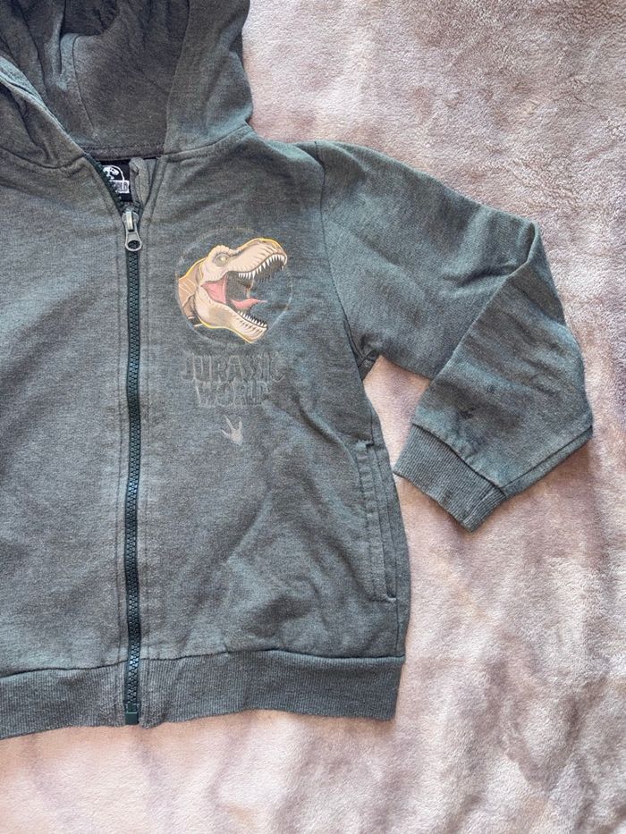 Lot de vêtement garçon taille 5 ans - photo numéro 8