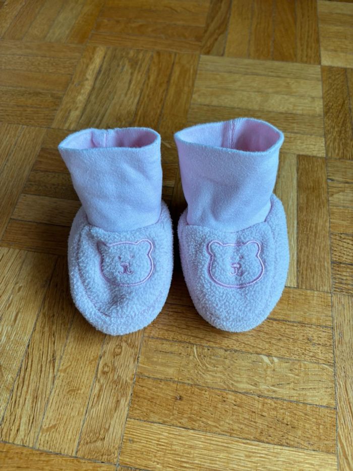 Chaussons Naissance / 1 mois parfait état - photo numéro 3