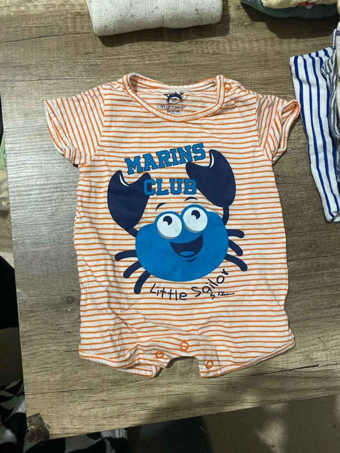 Grenouillère bébé