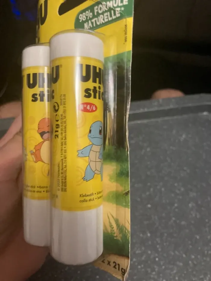 2 gros tubes de colle UHU 21 g - Pokémon - photo numéro 2