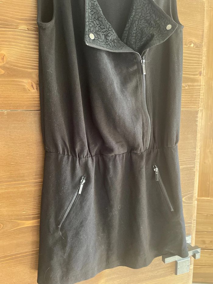 Robe noire débardeur courte - photo numéro 3