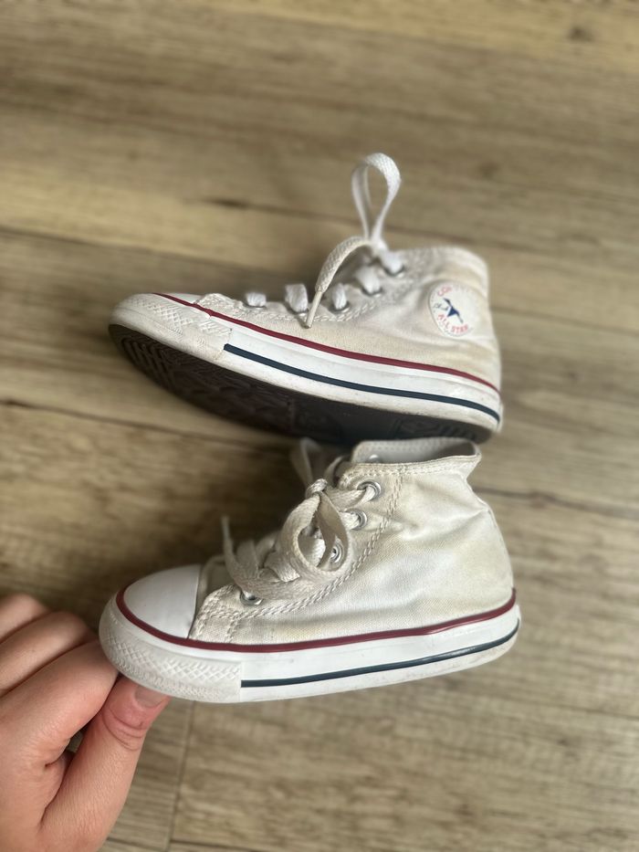 Converse haute blanche taille 23 - photo numéro 2