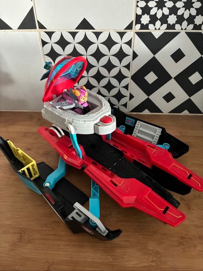 Quartier général marine Pup squad + Stella