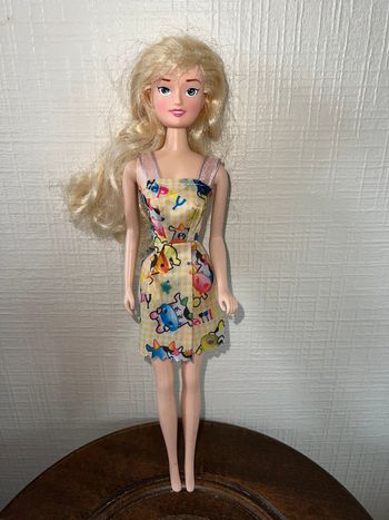 Poupée Disney Princesse  Aurore " La Belle Au Bois Dormant »