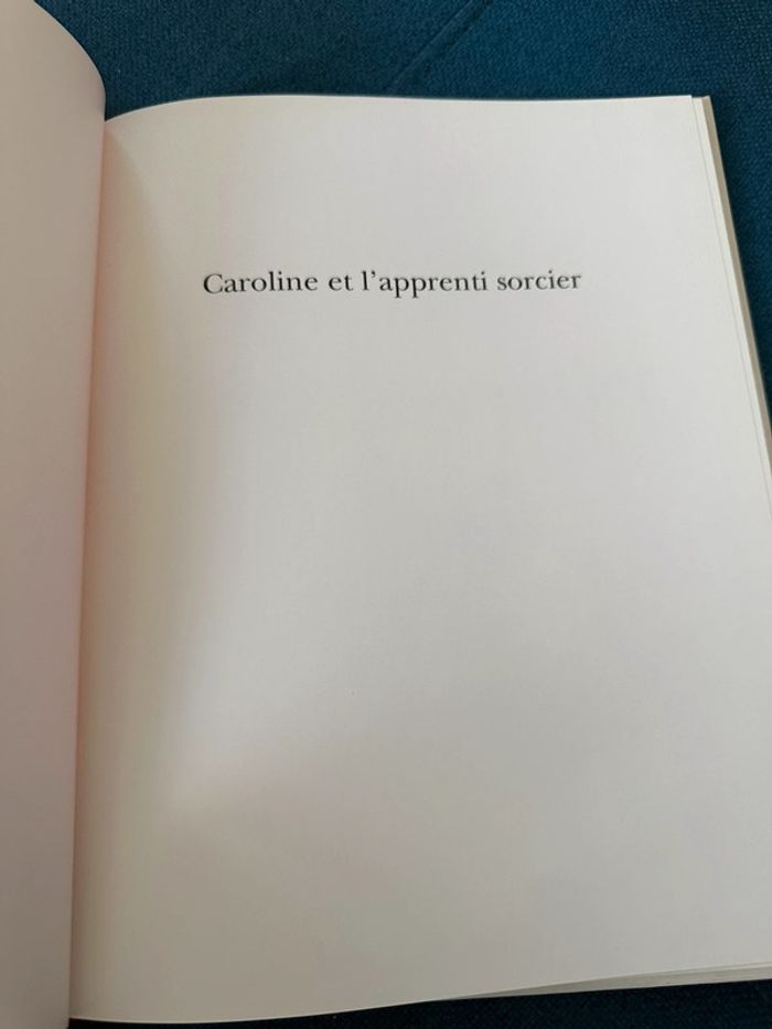 Livre rare Caroline et l’Apprenti Magicien sorcier édition limitée reliure rouge Pierre Probst - photo numéro 4