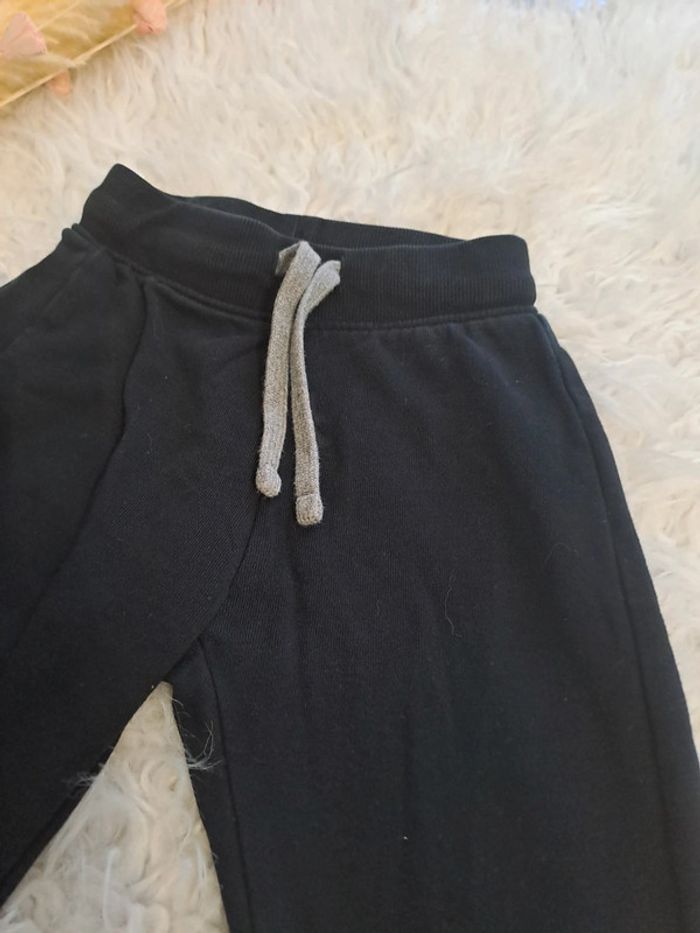 Jogging noir kiabi 4ans - photo numéro 2