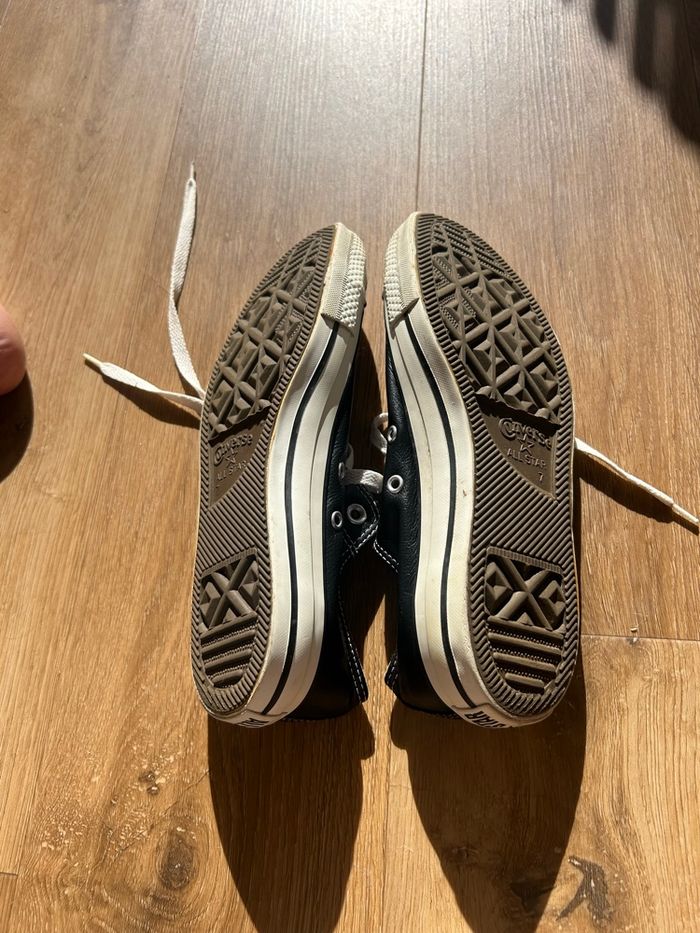 Converses noir et blanche all star taille 40 - photo numéro 2