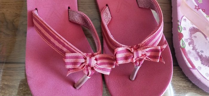 Lot de deux paires de tongs - photo numéro 3