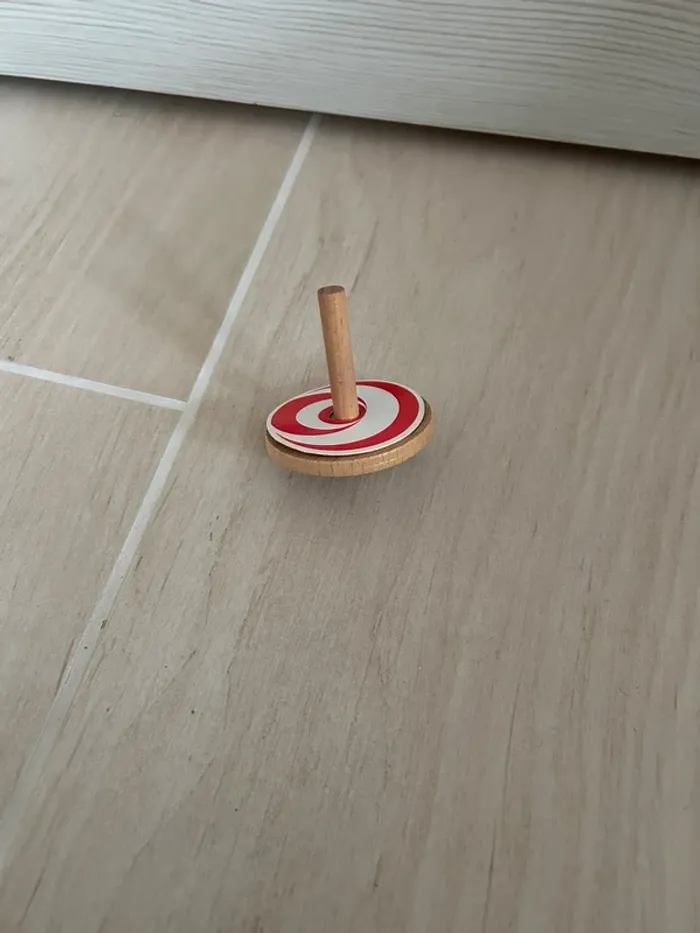 Toupie en bois deux motifs