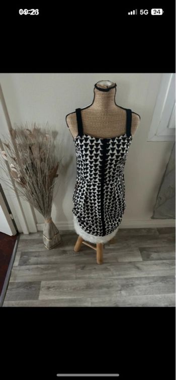 Robe courte mado et les autres