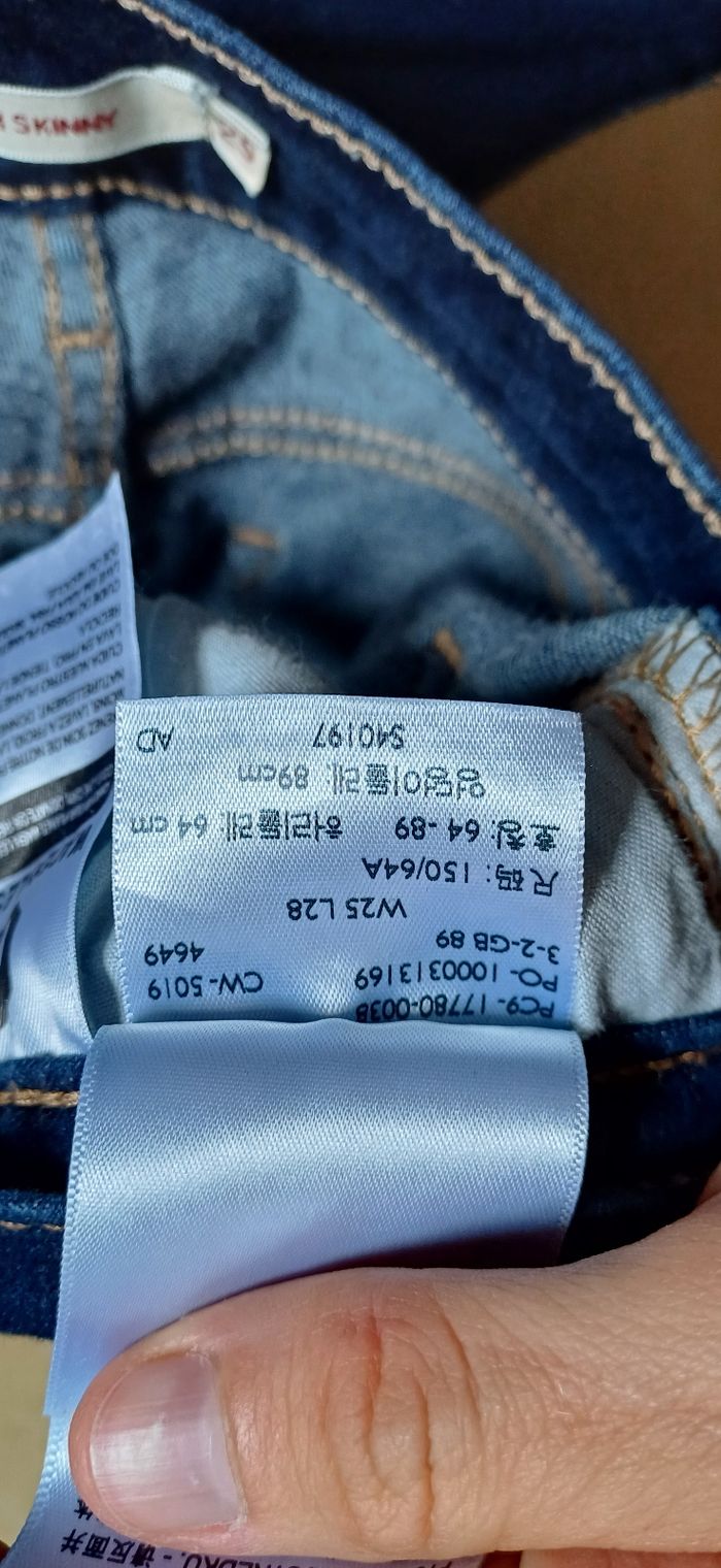 Jean levi's skinny fit w25 l 28 neuf - photo numéro 9