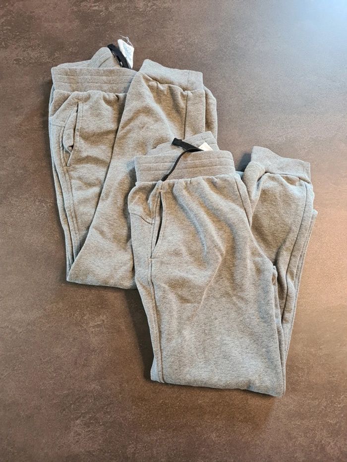 Lot 2 joggings