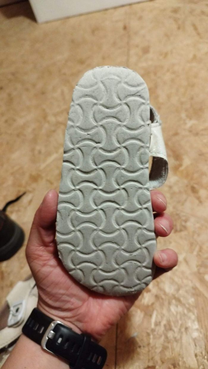 Sandale fille pointure 27 - photo numéro 3